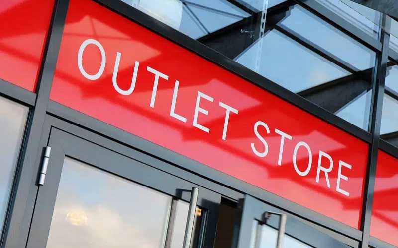 بهترین فروشگاه های لباس outlet در ایران